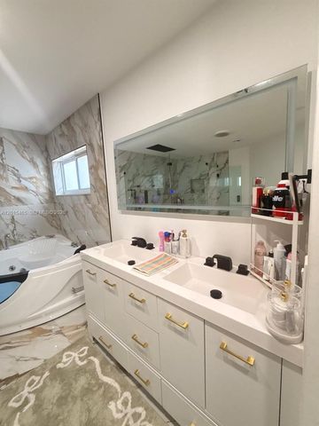15046 SW 148th Place, Miami, FL 33196