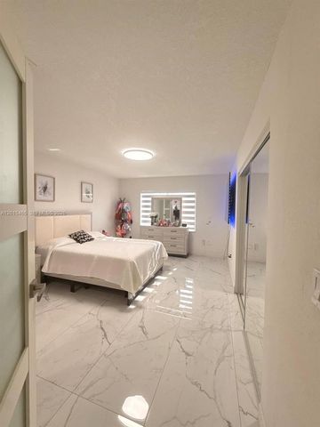 15046 SW 148th Place, Miami, FL 33196