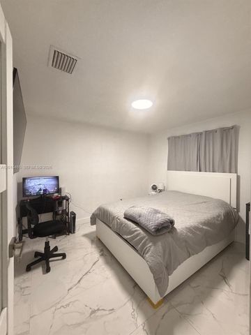 15046 SW 148th Place, Miami, FL 33196