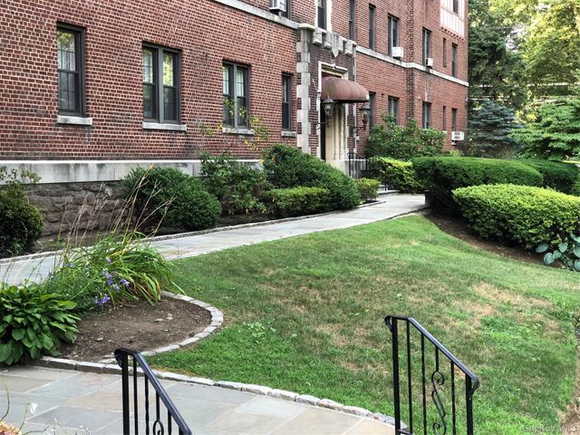 622 Pelhamdale Avenue 16, Pelham, NY 10803