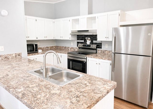 33114 Mckinley Circle, Magnolia, TX 77354