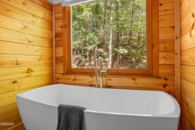 3956 Millers Ridge Way, Sevierville, TN 37862