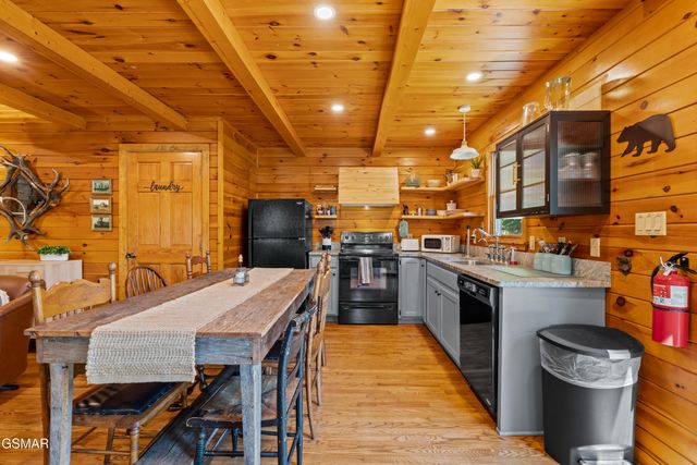 3956 Millers Ridge Way, Sevierville, TN 37862