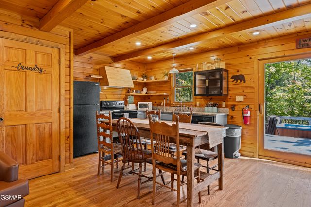 3956 Millers Ridge Way, Sevierville, TN 37862