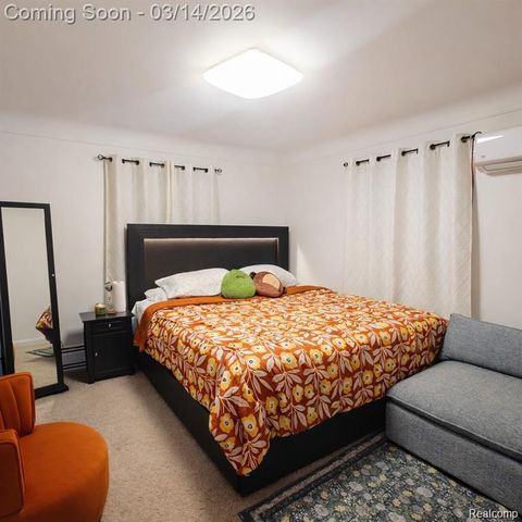 5441 Arden Avenue, Warren, MI 48092