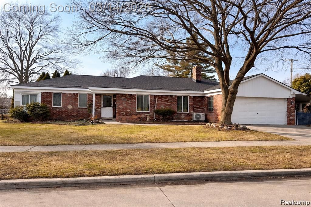 5441 Arden Avenue, Warren, MI 48092