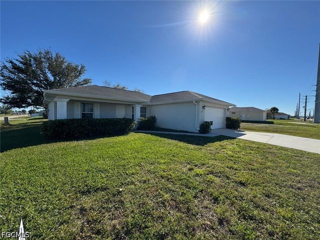 224 Kismet PKY E, Cape Coral, FL 33909