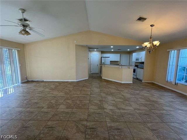 224 Kismet PKY E, Cape Coral, FL 33909
