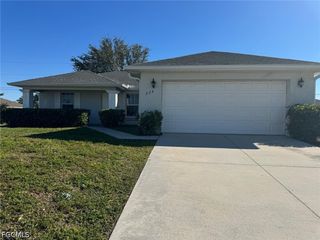 224 Kismet PKY E, Cape Coral, FL 33909