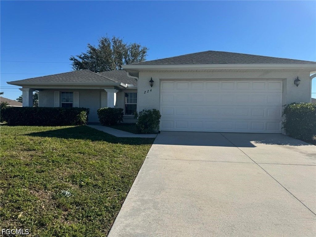 224 Kismet PKY E, Cape Coral, FL 33909
