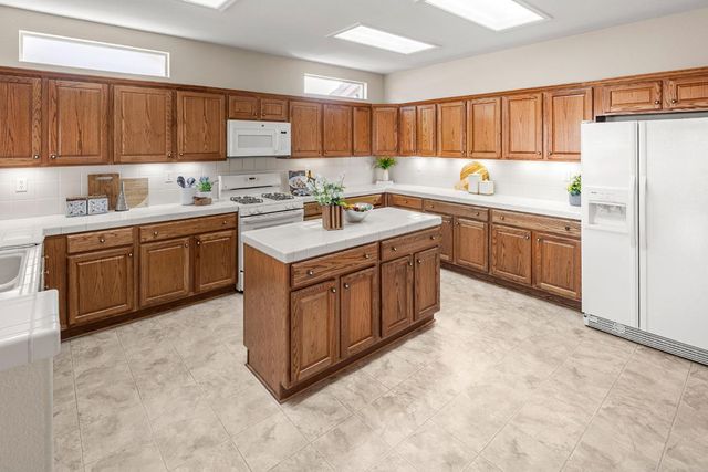 1930 Graeagle Ln, Lincoln, CA 95648