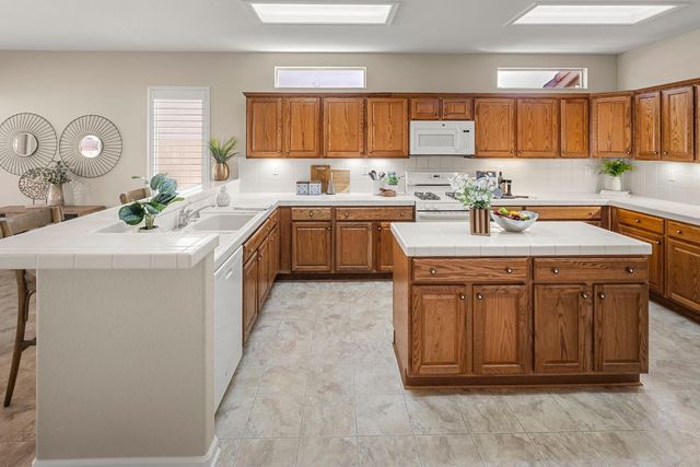 1930 Graeagle Ln, Lincoln, CA 95648