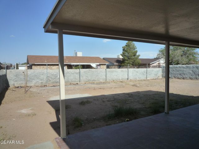 10708 LEVELLAND Place, El Paso, TX 79924