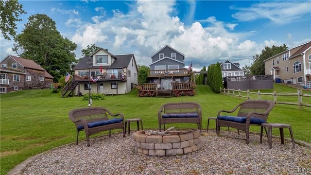 7215 Lakeshore Road, Cicero, NY 13039