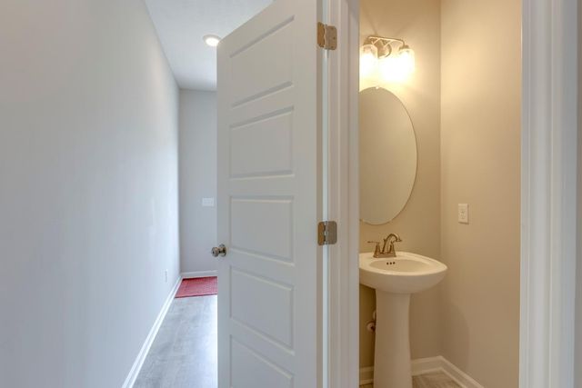 4327 Doral Dr, Murfreesboro, TN 37127