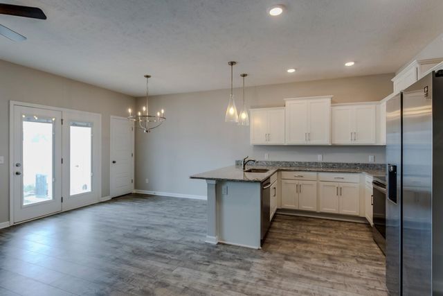 4327 Doral Dr, Murfreesboro, TN 37127