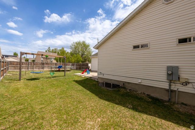 2047 E WEEPING WILLOW WAY, Eagle Mountain, UT 84005