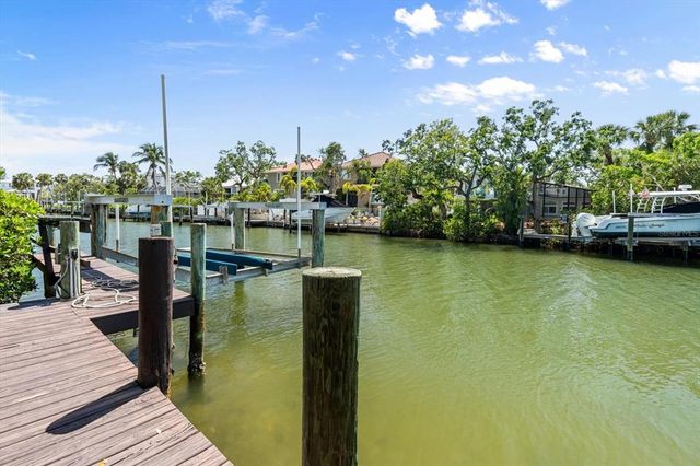 4964 COMMONWEALTH DRIVE, Sarasota, FL 34242
