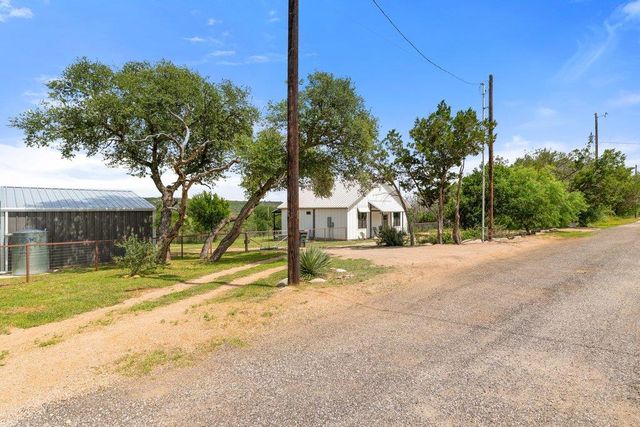 505 Broken Arrow DR, Spicewood, TX 78669