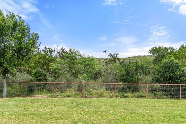505 Broken Arrow DR, Spicewood, TX 78669