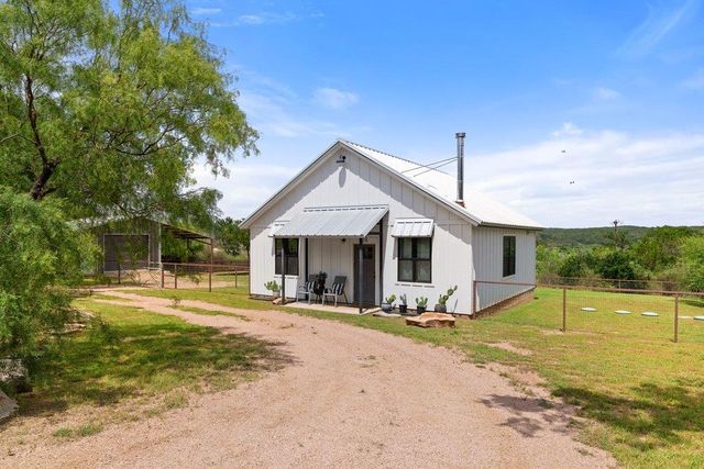 505 Broken Arrow DR, Spicewood, TX 78669