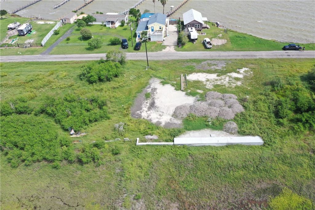 455 Egery Island Road, Taft, TX 78390 — photo 2