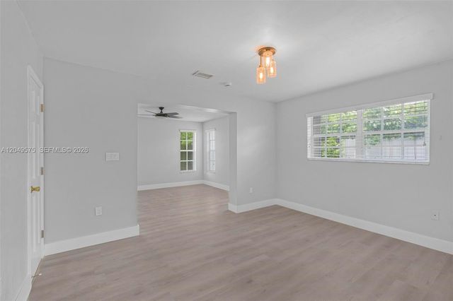9075 SW 48th Ter 0, Miami, FL 33165