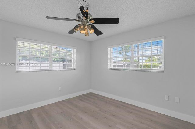 9075 SW 48th Ter 0, Miami, FL 33165