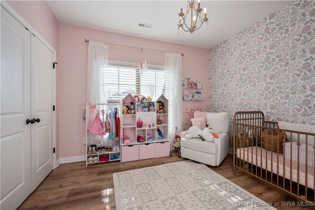 1810 Medinah Way, Henryville, IN 47126