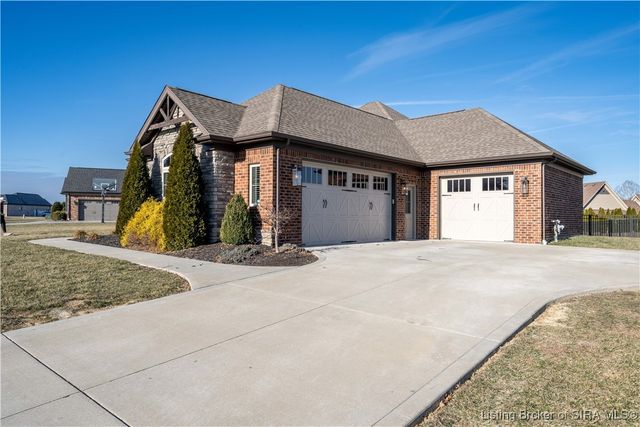 1810 Medinah Way, Henryville, IN 47126