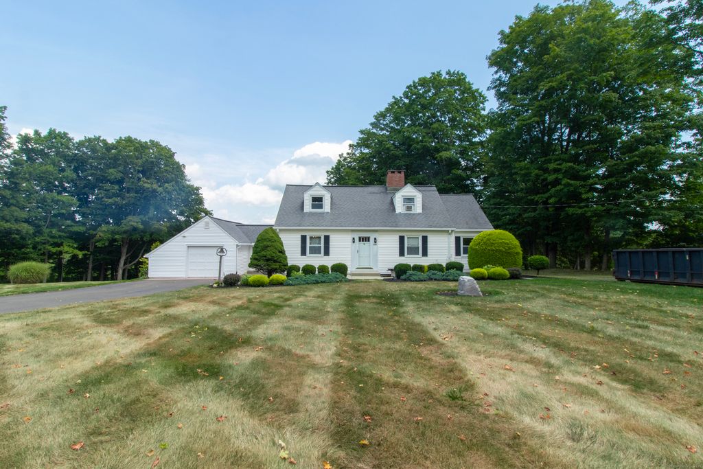 2865 Long Hill Road, Guilford, CT 06437