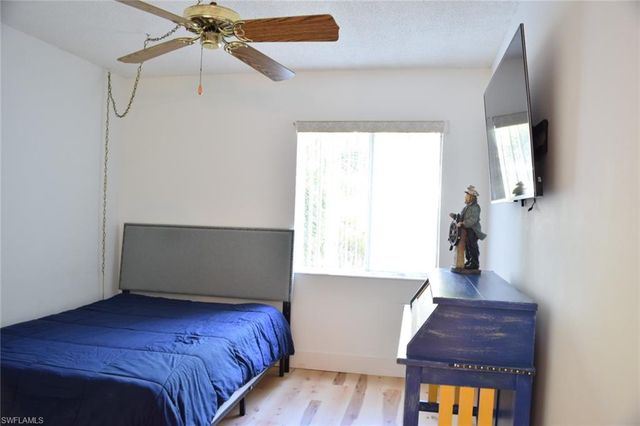 2366 Mall DR 211, Fort Myers, FL 33901
