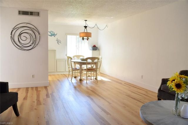 2366 Mall DR 211, Fort Myers, FL 33901