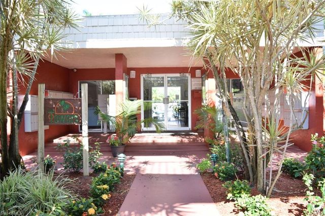 2366 Mall DR 211, Fort Myers, FL 33901