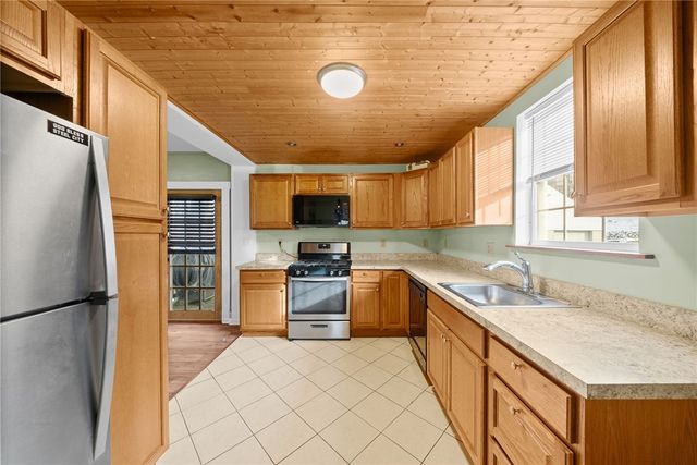 180 Hinkel Road, Ross Twp, PA 15229