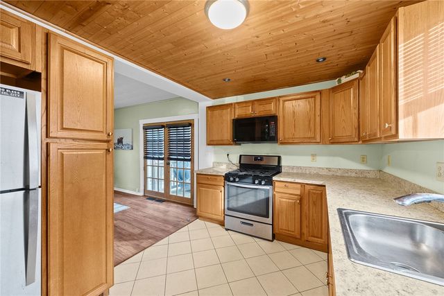 180 Hinkel Road, Ross Twp, PA 15229