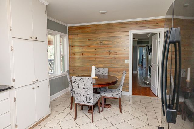 303 Oakland Drive, Lafayette, GA 30728