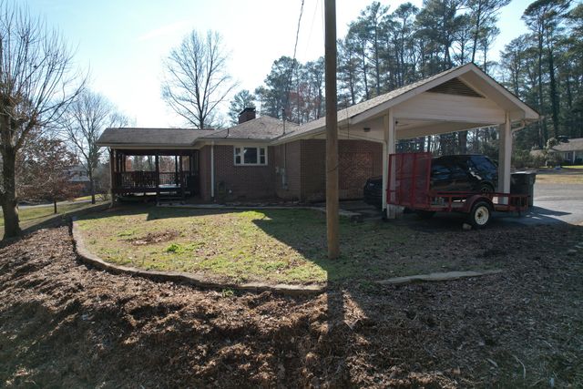 303 Oakland Drive, Lafayette, GA 30728