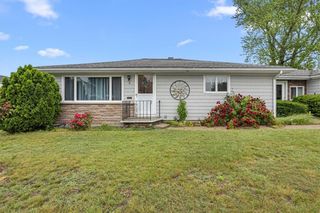 6 Angell Street, Woonsocket, RI 02895