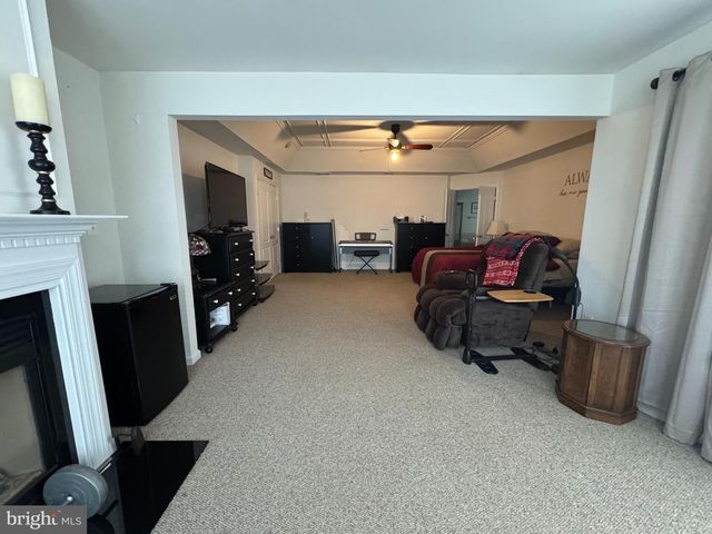 7 DONOVAN CT, Knoxville, MD 21758