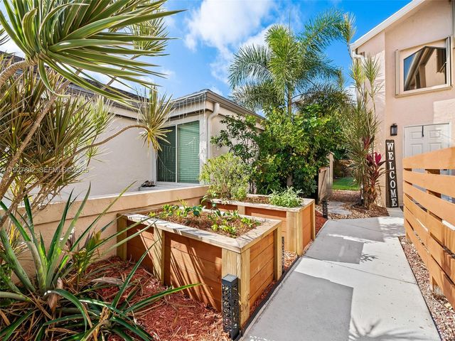 1961 NW 35TH AVE, Coconut Creek, FL 33066