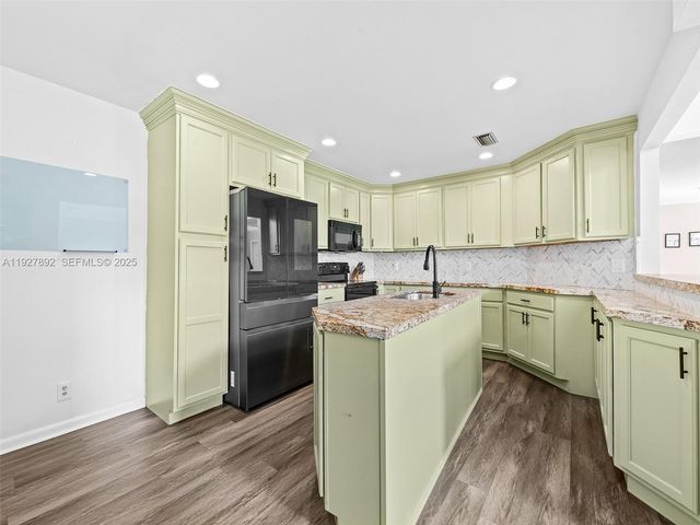 1961 NW 35TH AVE, Coconut Creek, FL 33066