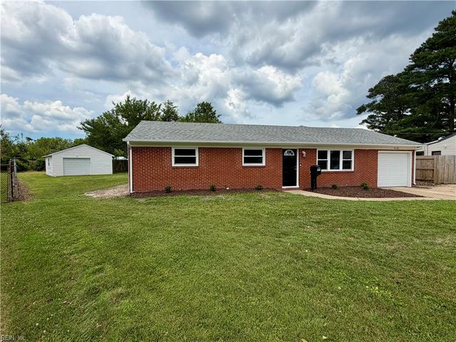 5124 Bellows Ln, Virginia Beach, VA 23455