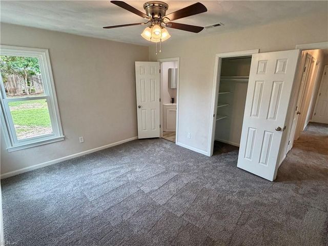 5124 Bellows Ln, Virginia Beach, VA 23455