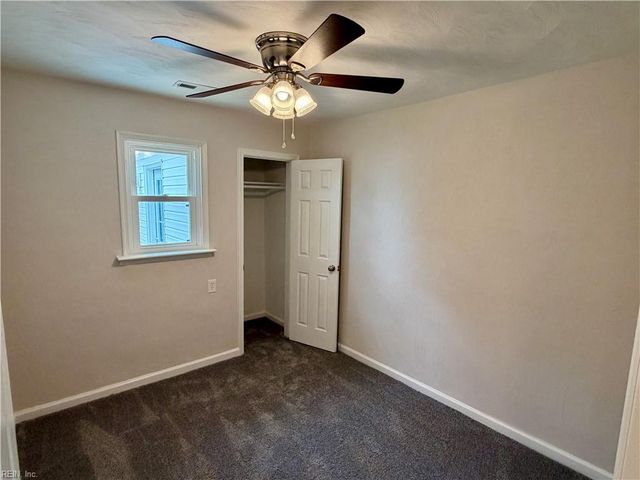 5124 Bellows Ln, Virginia Beach, VA 23455