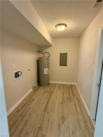 5124 Bellows Ln, Virginia Beach, VA 23455