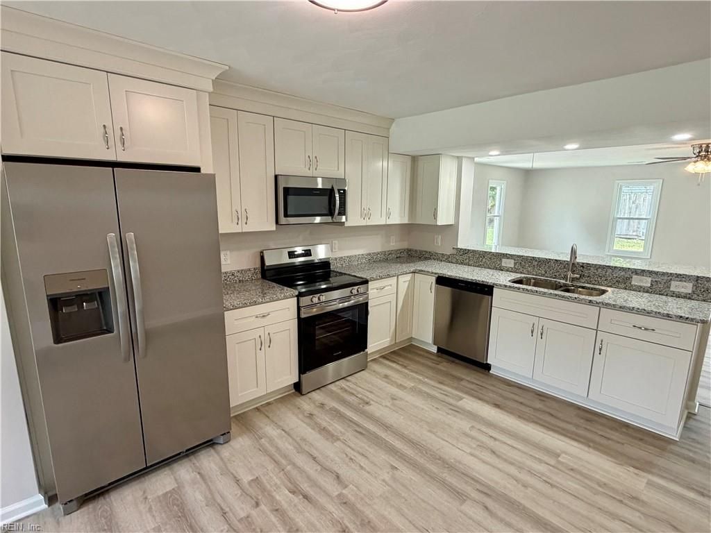 5124 Bellows Ln, Virginia Beach, VA 23455