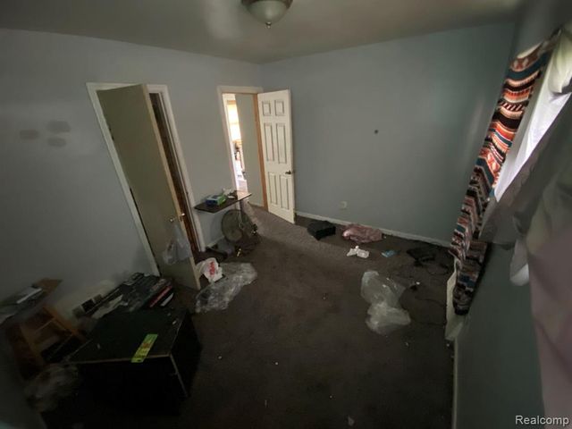 15300 W Chicago Street, Detroit, MI 48228