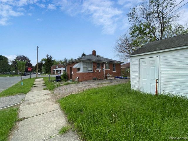 15300 W Chicago Street, Detroit, MI 48228