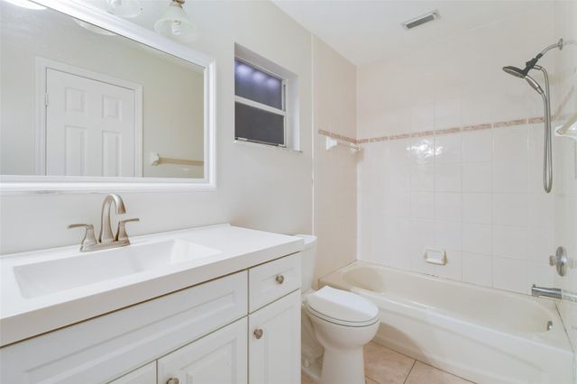 180 NW Friar Street, Port St. Lucie, Port St Lucie, FL 34983